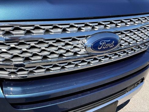 Used 2019 Ford Expedition Platinum image 8