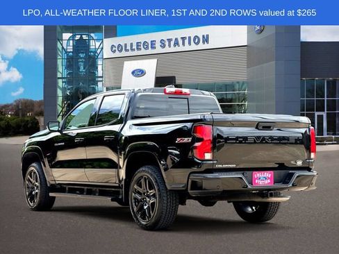 Used 2025 Chevrolet Colorado Z71 w/ Z71 Convenience Package 2 AWD/4WD image 4