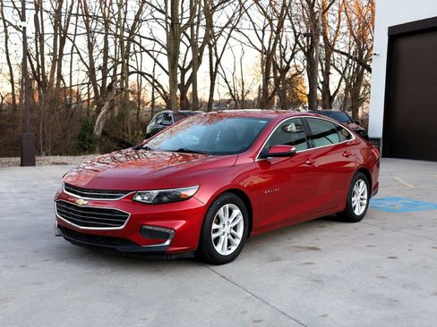 Used 2016 Chevrolet Malibu Hybrid w/ Leather Package image 3