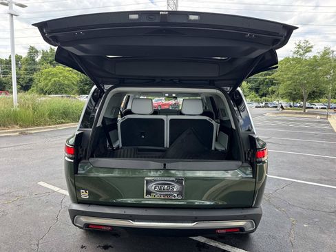 Used 2023 Rivian R1S Adventure AWD/4WD image 8