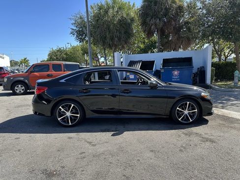 Used 2024 Honda Civic Touring image 4