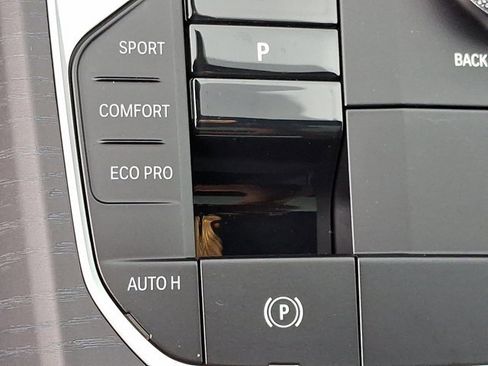 Certified 2025 BMW 330i xDrive Sedan w/ Premium Package image 29