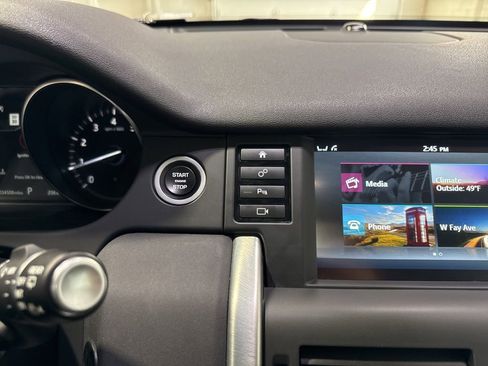 Used 2019 Land Rover Discovery Sport HSE AWD/4WD image 16