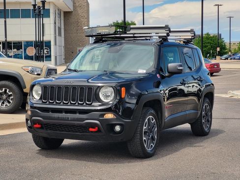 Used 2015 Jeep Renegade Trailhawk w/ Safety & Security Group I AWD/4WD image 8