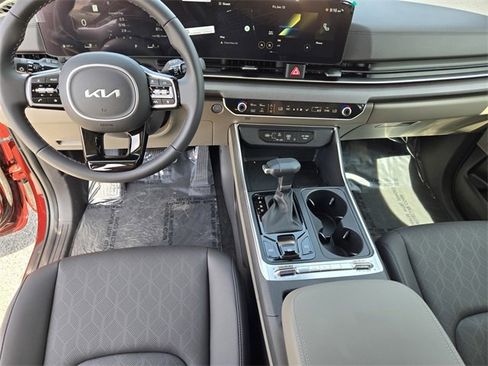 New 2026 Kia Carnival SX image 21