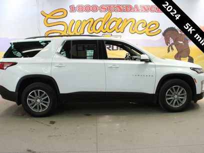 Used 2024 Chevrolet Traverse LT