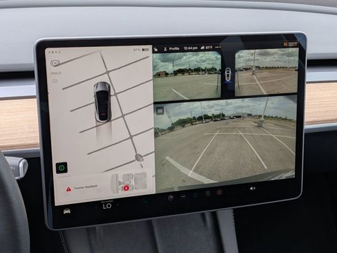 Used 2025 Tesla Model Y Long Range image 13