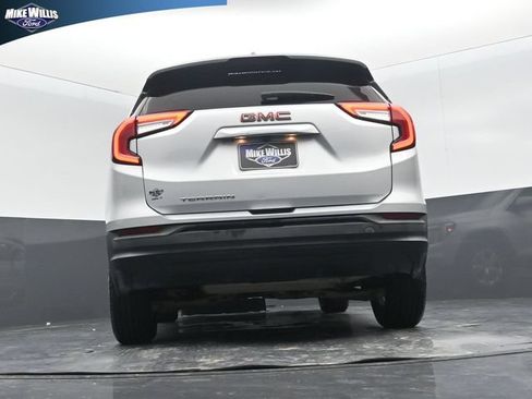Used 2022 GMC Terrain SLE FWD image 22