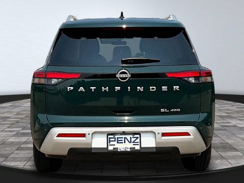 Used 2023 Nissan Pathfinder SL AWD/4WD image 6