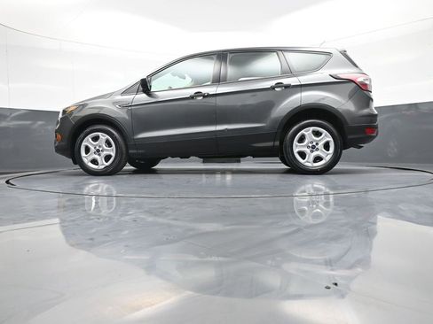 Used 2018 Ford Escape S image 31
