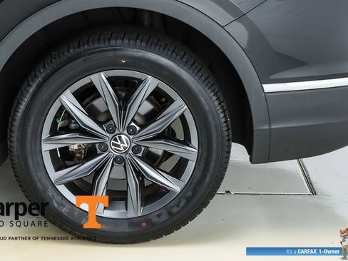 Used 2022 Volkswagen Tiguan SE image 6