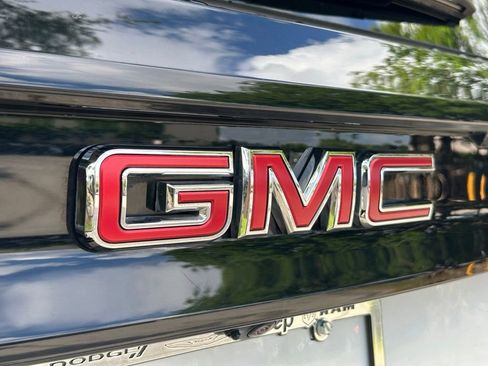 Used 2024 GMC Acadia Elevation AWD/4WD image 37