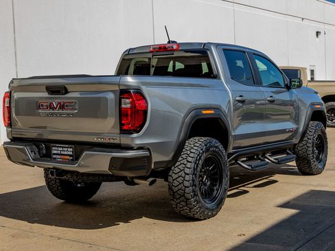 Used 2024 GMC Canyon AT4X image 10