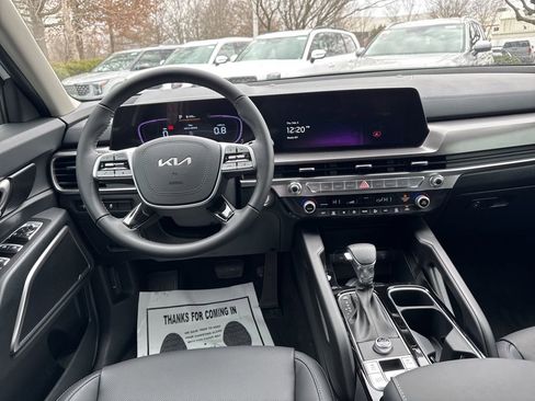 New 2025 Kia Telluride LX image 2