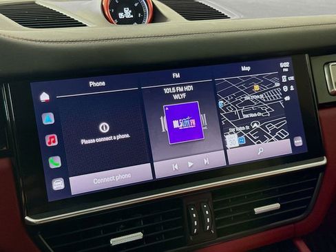 Used 2023 Porsche Cayenne Coupe image 14