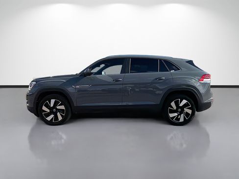Used 2025 Volkswagen Atlas Cross Sport SE image 6