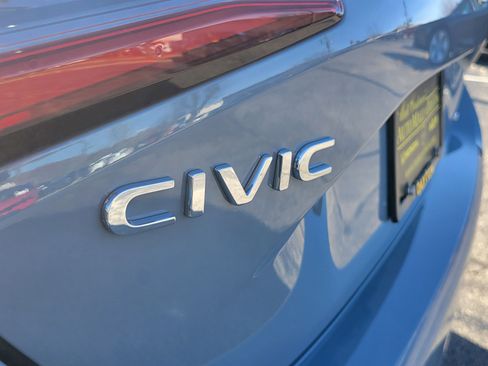 Certified 2025 Honda Civic Sport image 6