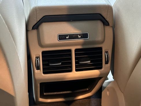 Used 2016 Land Rover Range Rover Evoque SE image 14