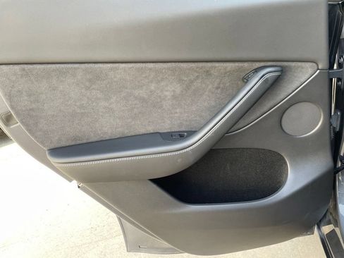 Used 2023 Tesla Model Y Performance AWD/4WD image 21