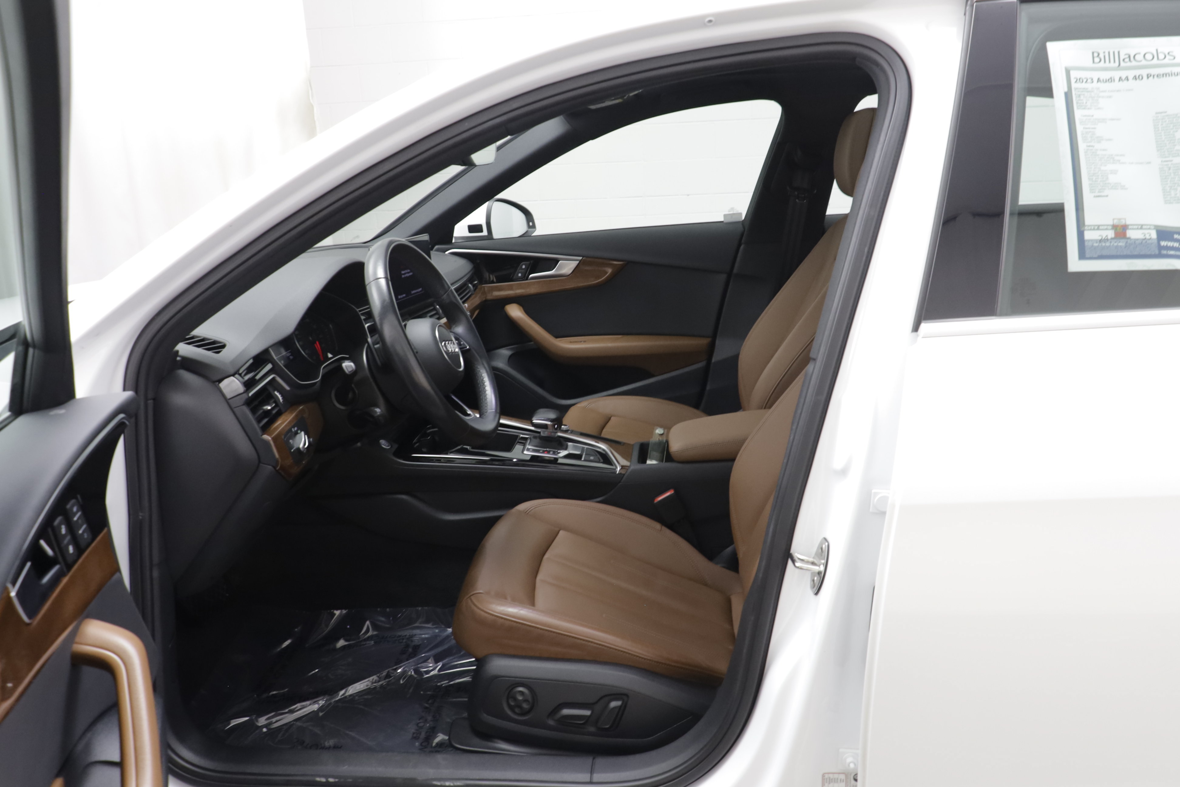 Used 2023 Audi A4 2.0T Premium w/ Convenience Package AWD/4WD image 5