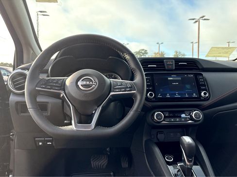 Used 2025 Nissan Versa SR w/ Trunk Package image 8