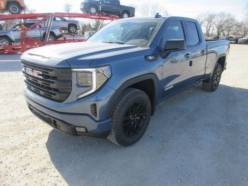 New 2026 GMC Sierra 1500 Elevation image 11