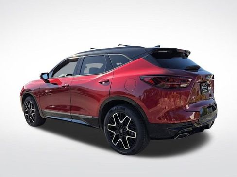 Used 2023 Chevrolet Blazer RS w/ Driver Confidence II Package FWD image 6