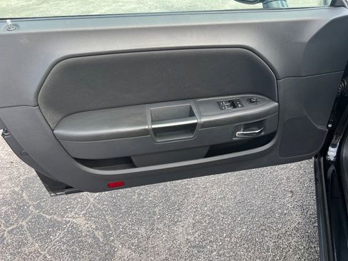 Used 2009 Dodge Challenger R/T image 15