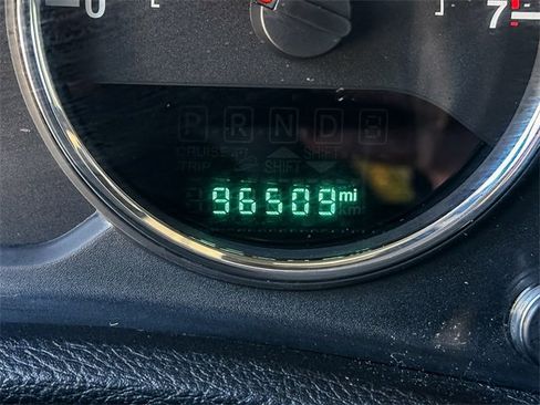 Used 2016 Jeep Wrangler Unlimited Sahara w/ Connectivity Group image 18