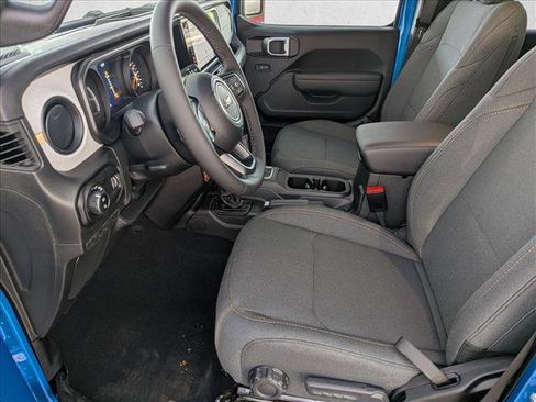 New 2026 Jeep Gladiator Sport AWD/4WD image 4