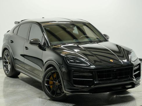 Used 2024 Porsche Cayenne Turbo GT AWD/4WD image 37