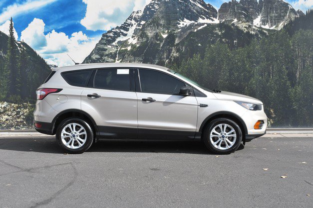 Used 2018 Ford Escape S FWD image 2