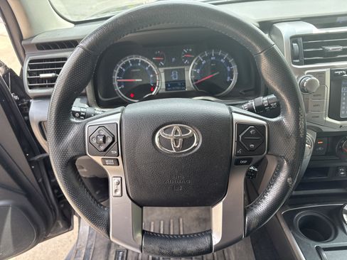 Used 2015 Toyota 4Runner SR5 Premium AWD/4WD image 18