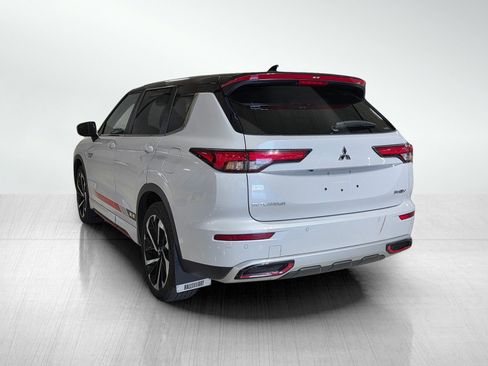 Used 2024 Mitsubishi Outlander Ralliart image 5