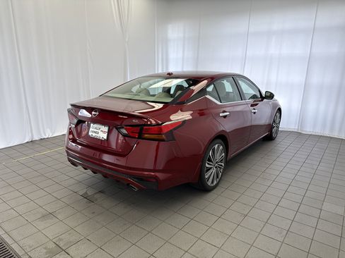 Used 2024 Nissan Altima 2.5 SL image 4