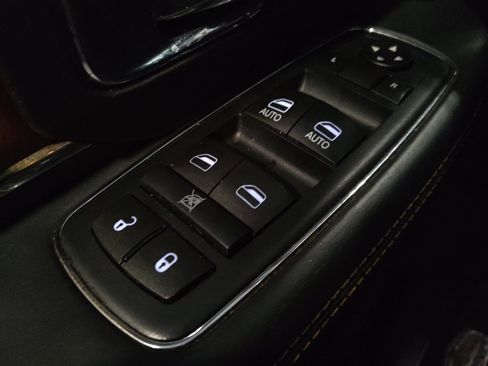 Used 2016 RAM 1500 Laramie Longhorn w/ Convenience Group AWD/4WD image 27