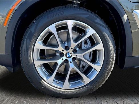 New 2026 BMW X5 xDrive50e w/ Premium Package AWD/4WD image 33