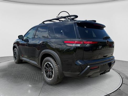 New 2026 Nissan Pathfinder Rock Creek w/ Rock Creek Premium Package AWD/4WD image 3