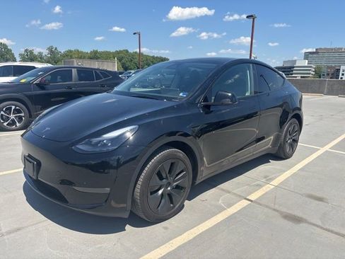 Used 2025 Tesla Model Y Long Range AWD/4WD image 1