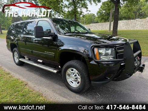 Used 2012 Chevrolet Suburban 2500 LS w/ Convenience Package 1 AWD/4WD image 1