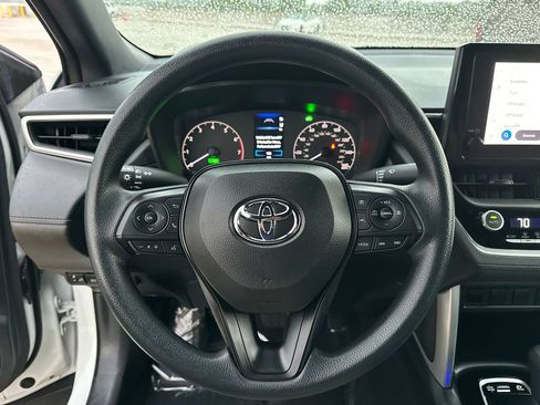 Used 2023 Toyota Corolla Cross AWD Hybrid image 18