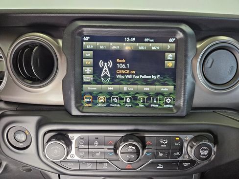 Used 2022 Jeep Wrangler Unlimited Sport AWD/4WD image 13