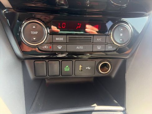 Used 2020 Mitsubishi Eclipse Cross ES AWD/4WD image 17