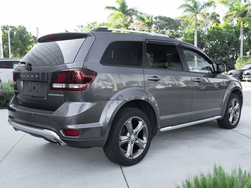 Used 2016 Dodge Journey Crossroad FWD image 10