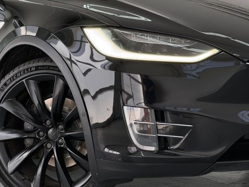 Used 2019 Tesla Model X 75D AWD/4WD image 10