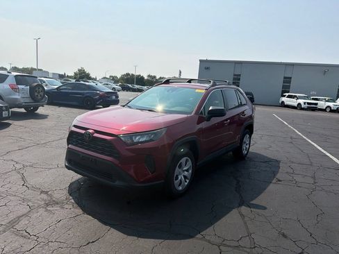 Used 2019 Toyota RAV4 LE w/ Carpet Mat Package AWD/4WD image 2