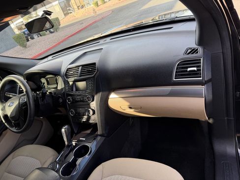 Used 2017 Ford Explorer Base AWD 4dr SUV image 21
