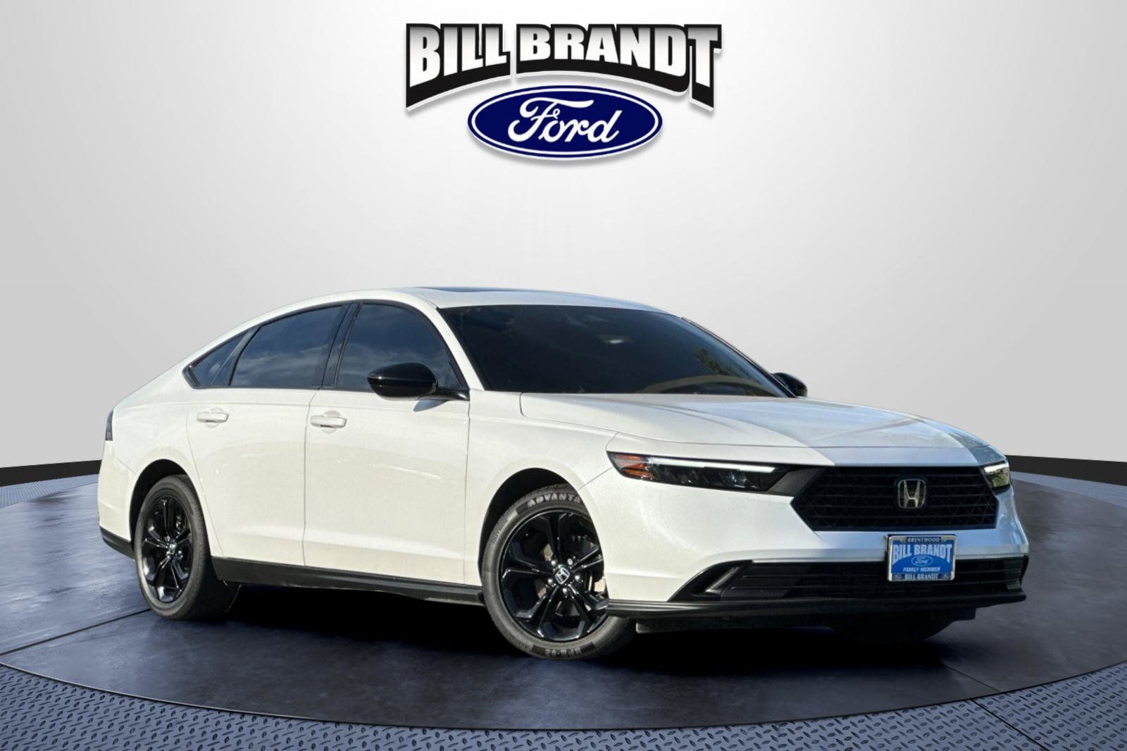 Used 2025 Honda Accord SE image 1