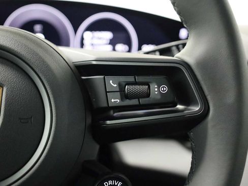 Certified 2025 Porsche Taycan image 27