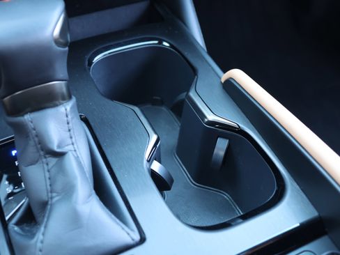 Used 2025 Lexus ES 350 Luxury w/ Technology Package image 29